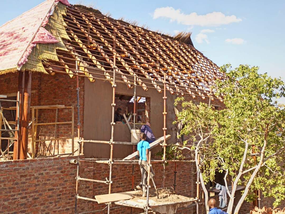 GR8 Thatch roofing project 26