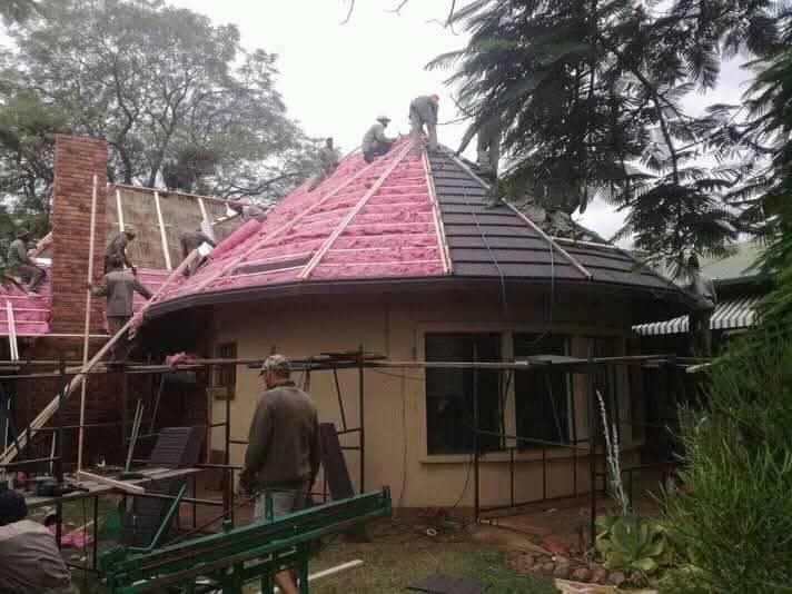 GR8 Thatch roofing project 3