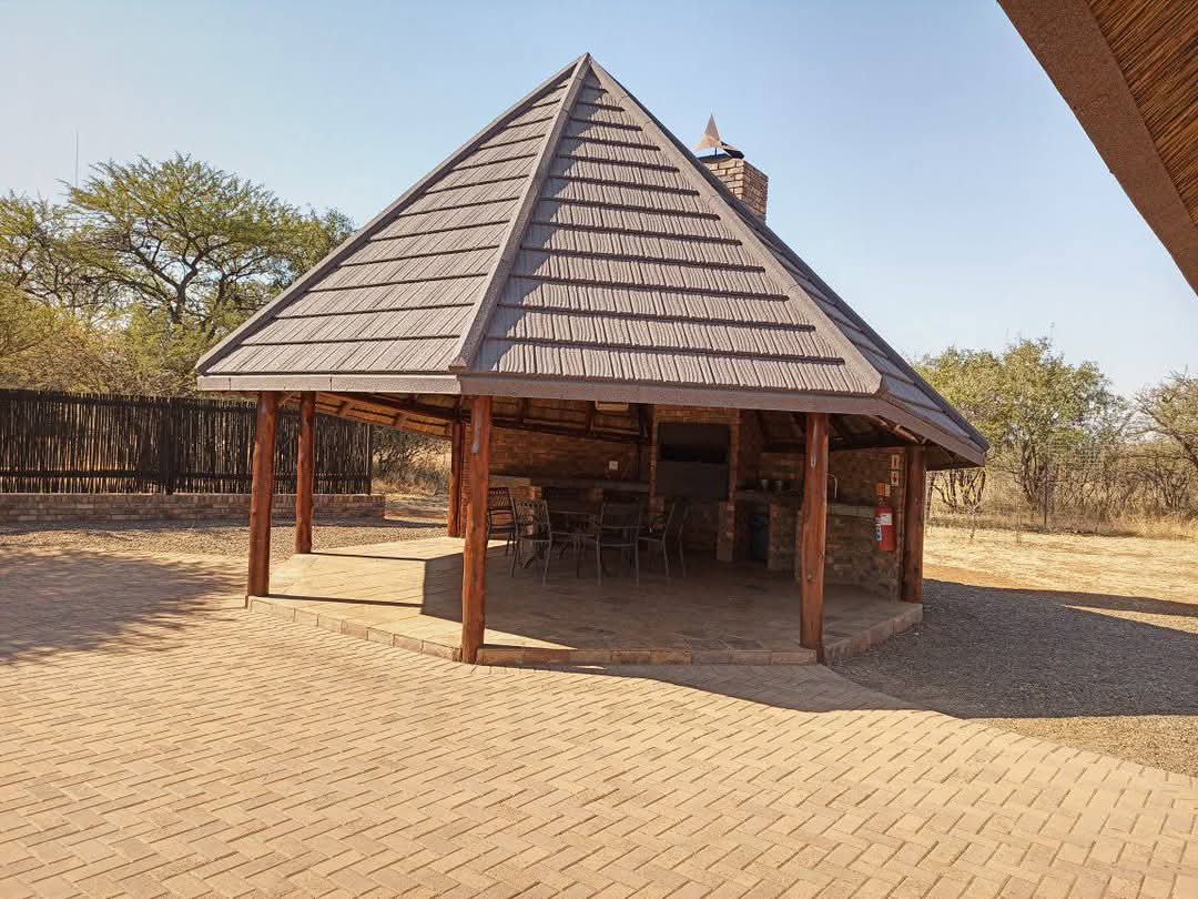 GR8 Thatch roofing project 8