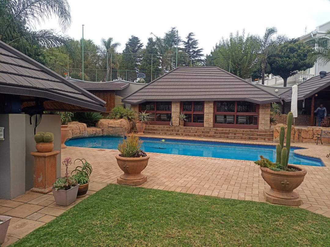 GR8 Thatch roofing project 14